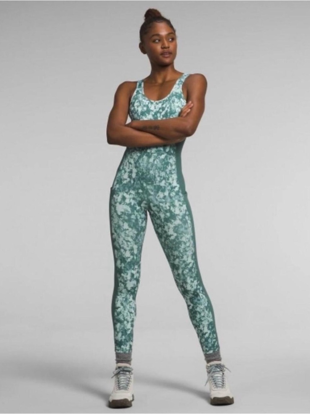 NWT- The North Face Dune Sky Onesie Long In Dark Sage